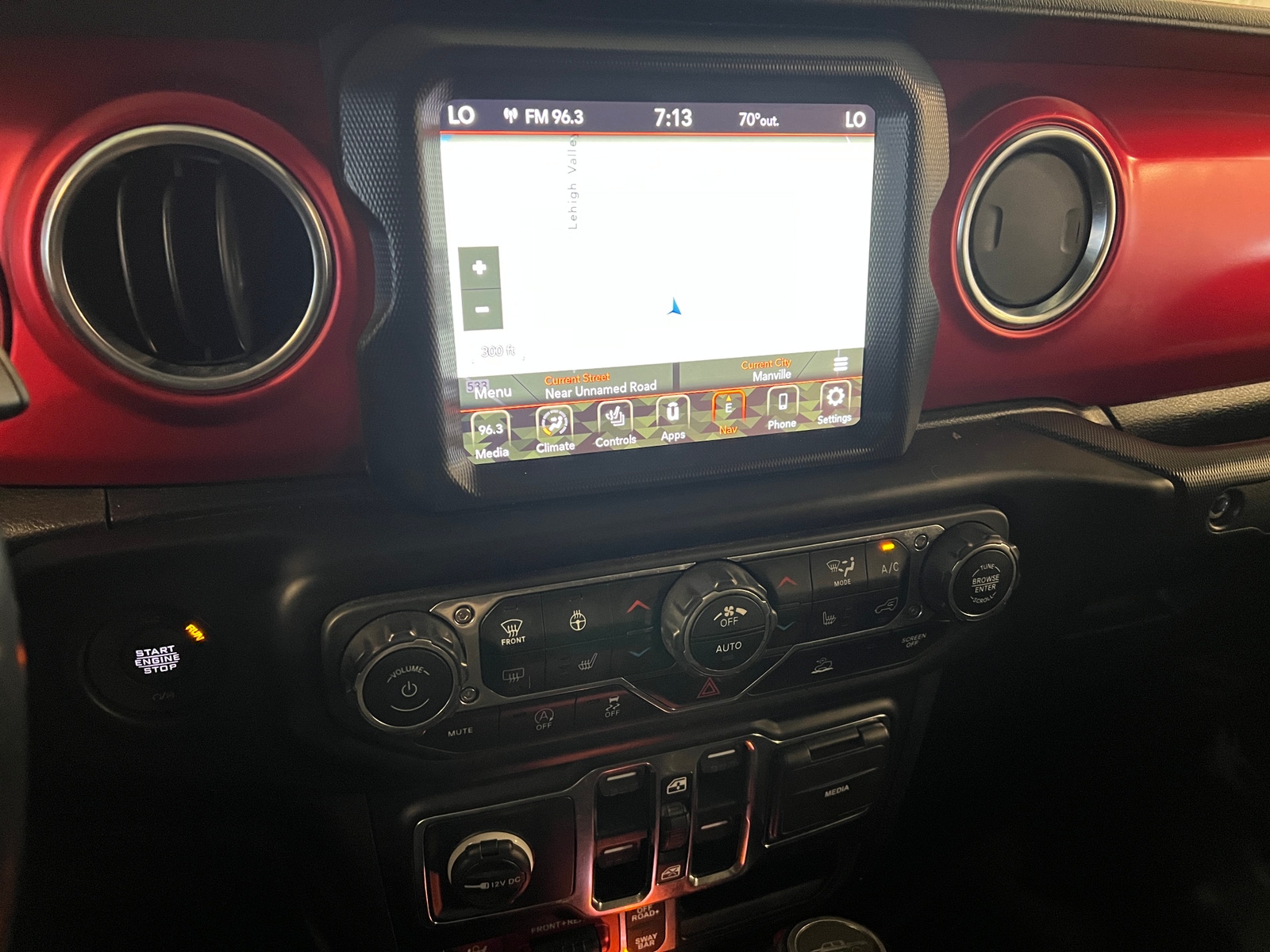 Thumbnail: 2021 Jeep Gladiator - 4