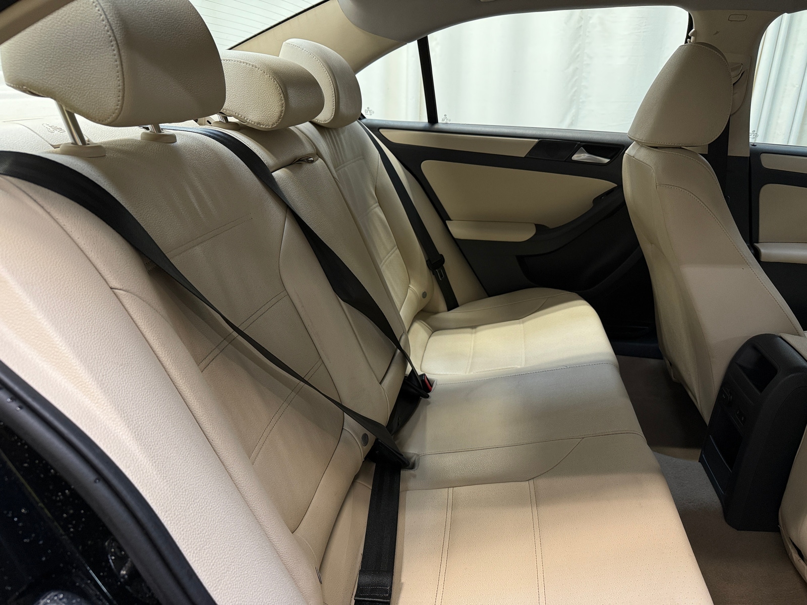Thumbnail: 2012 Volkswagen Jetta - 5
