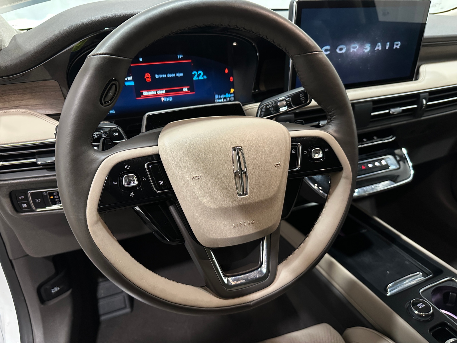 Thumbnail: 2024 Lincoln Corsair - 4