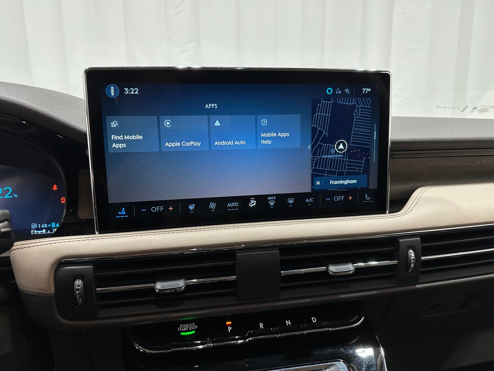 Thumbnail: 2024 Lincoln Corsair - 3