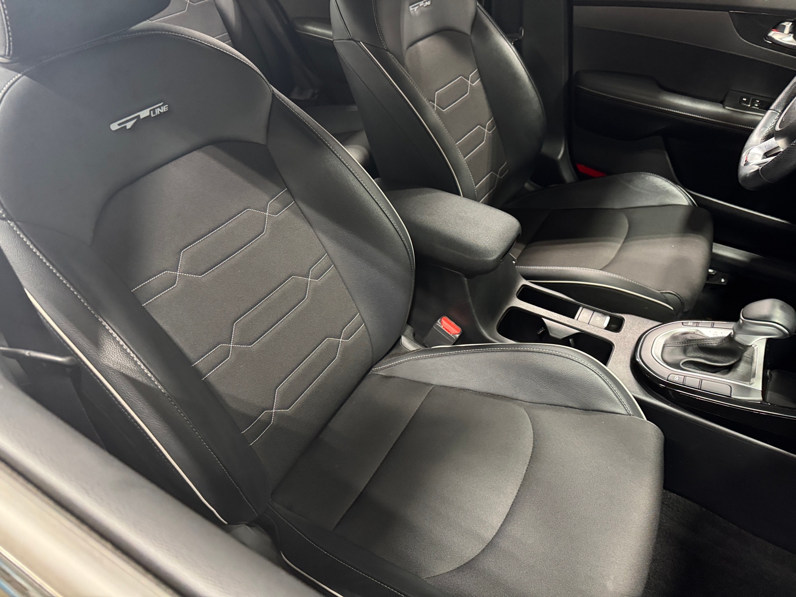 Thumbnail: 2022 Kia Forte - 2