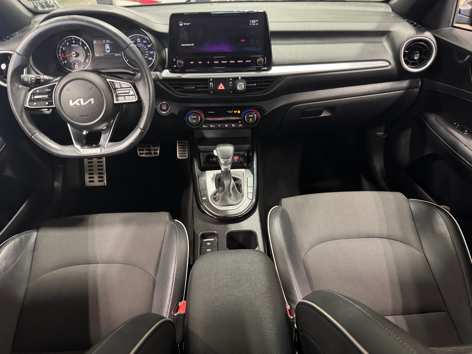 Thumbnail: 2022 Kia Forte - 3