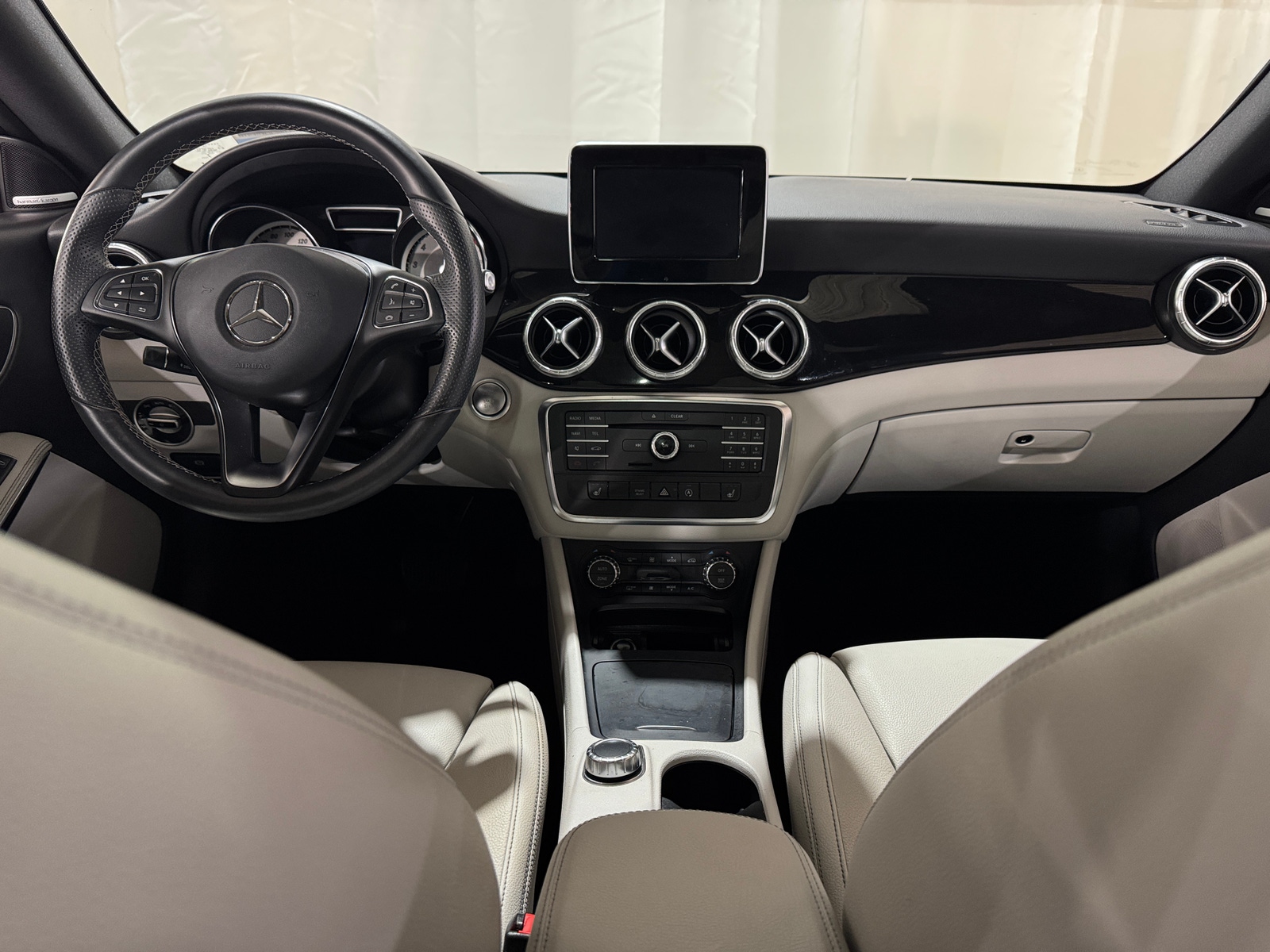 Thumbnail: 2016 Mercedes-Benz CLA - 2