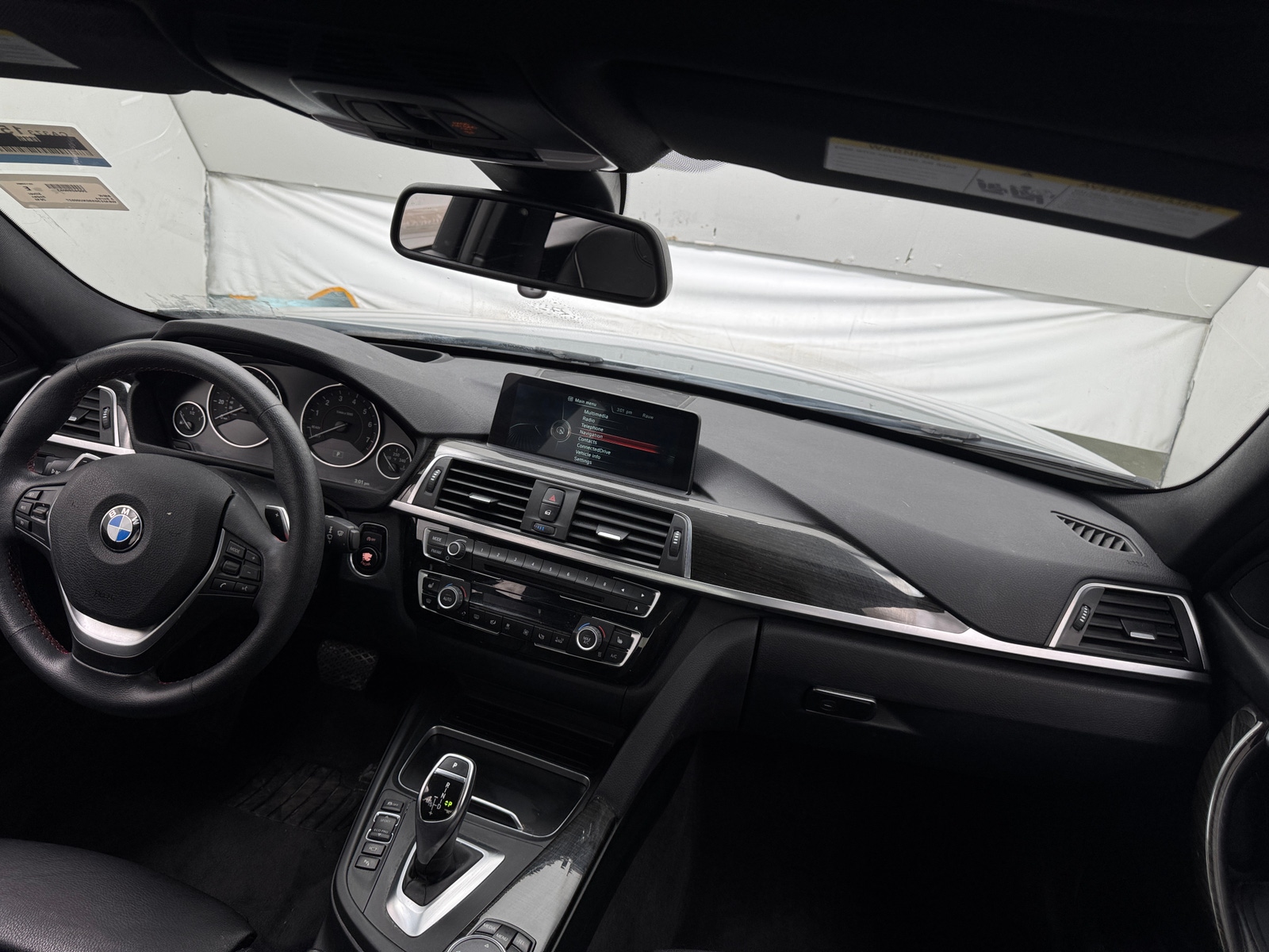 Thumbnail: 2016 BMW 3 Series - 2