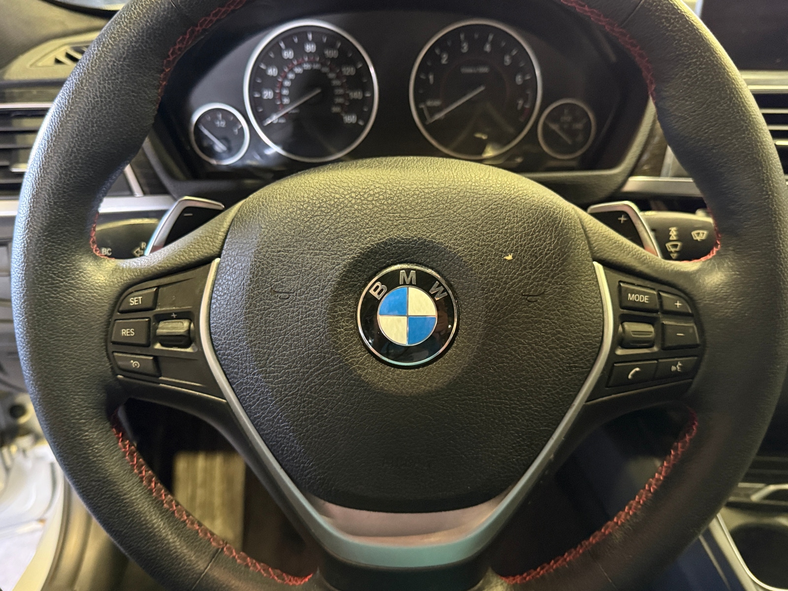 Thumbnail: 2016 BMW 3 Series - 4