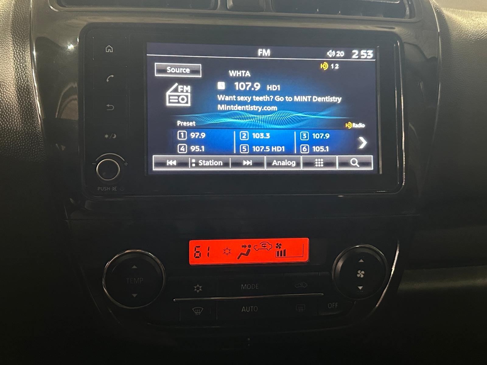Thumbnail: 2023 Mitsubishi Mirage G4 - 4