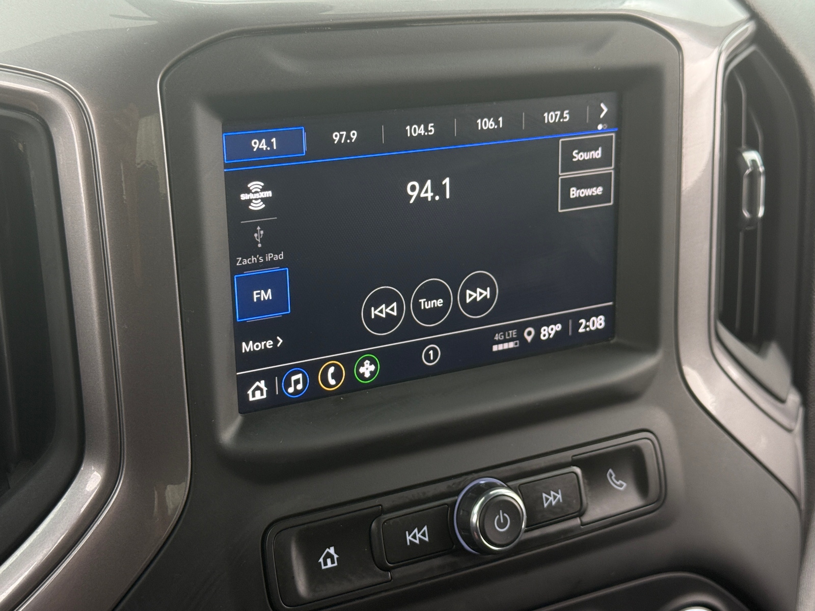 Thumbnail: 2024 Chevrolet Silverado 2500 - 4