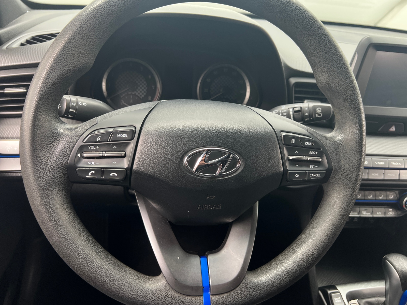 Thumbnail: 2020 Hyundai Veloster - 4