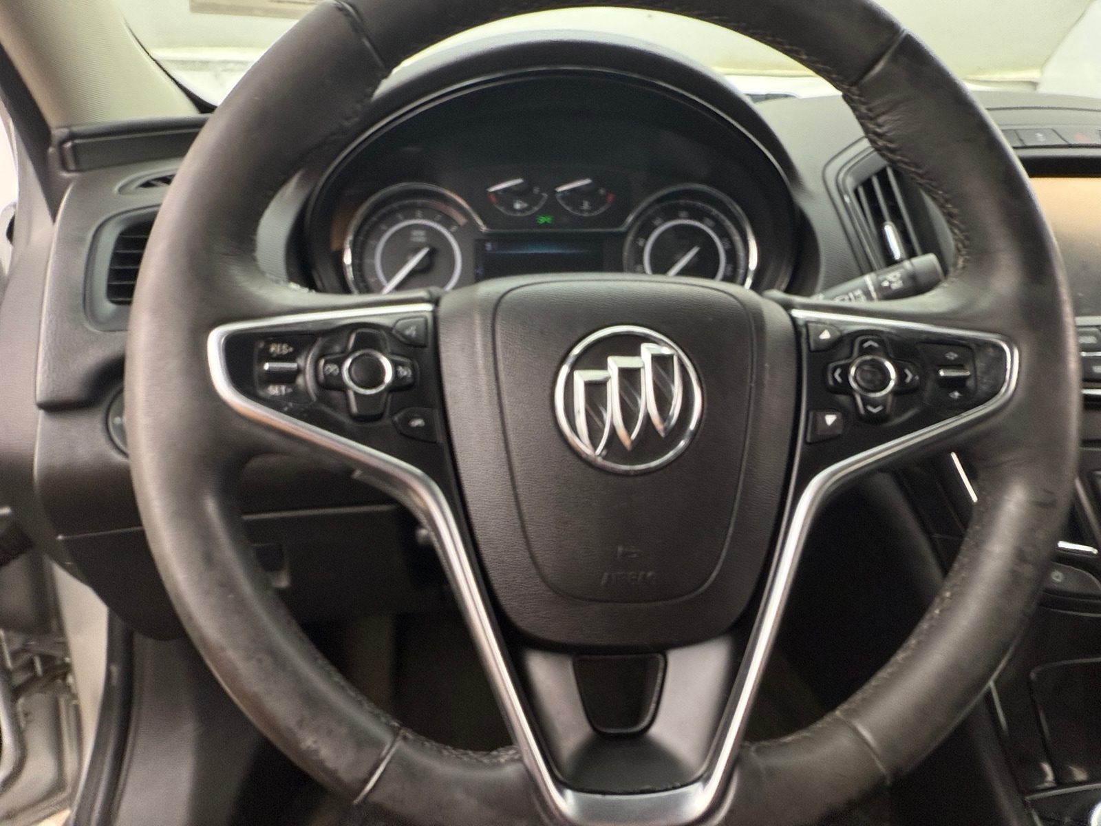 Thumbnail: 2017 Buick Regal - 4