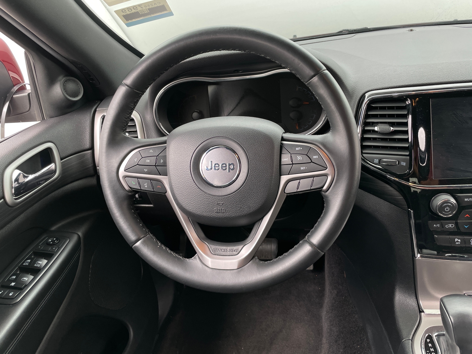 Thumbnail: 2019 Jeep Grand Cherokee - 5