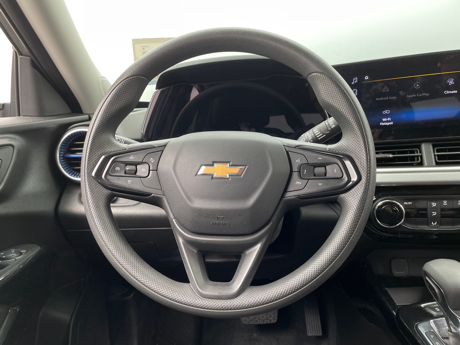 Thumbnail: 2024 Chevrolet Trax - 5