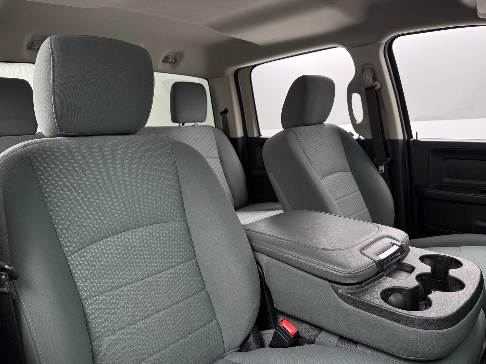 Thumbnail: 2020 RAM 1500 Classic - 2