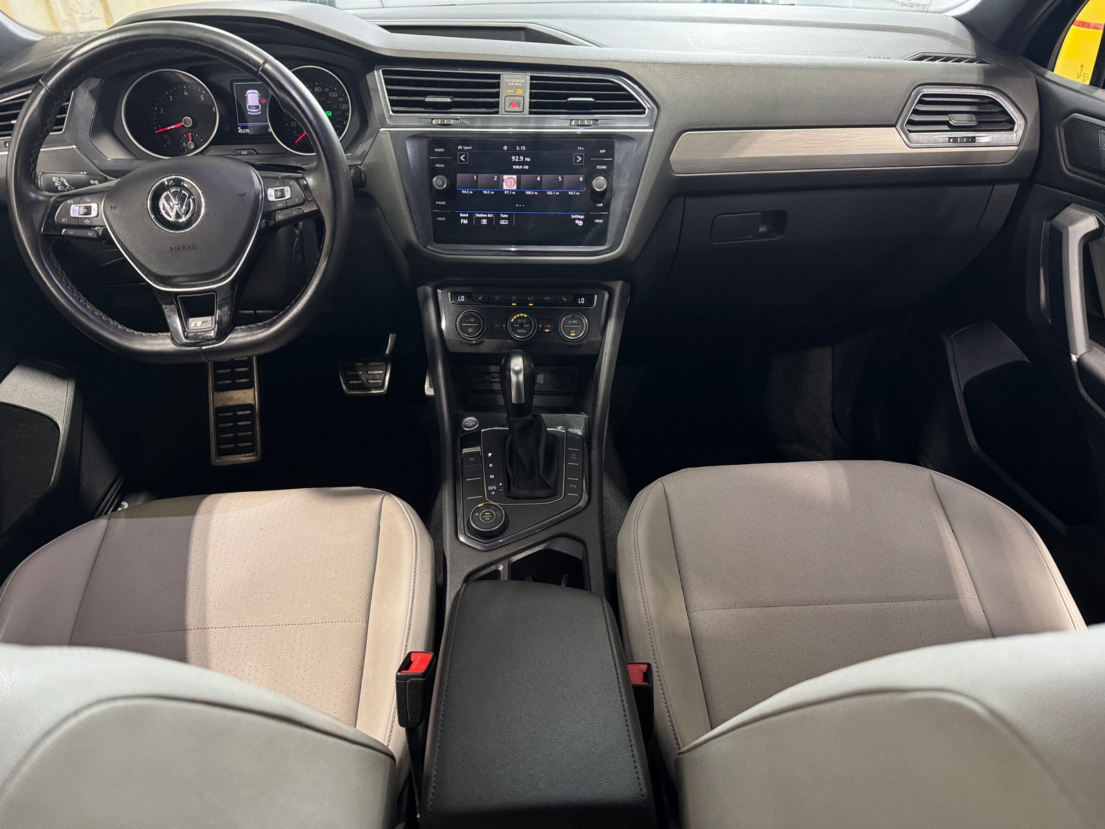 Thumbnail: 2020 Volkswagen Tiguan - 2