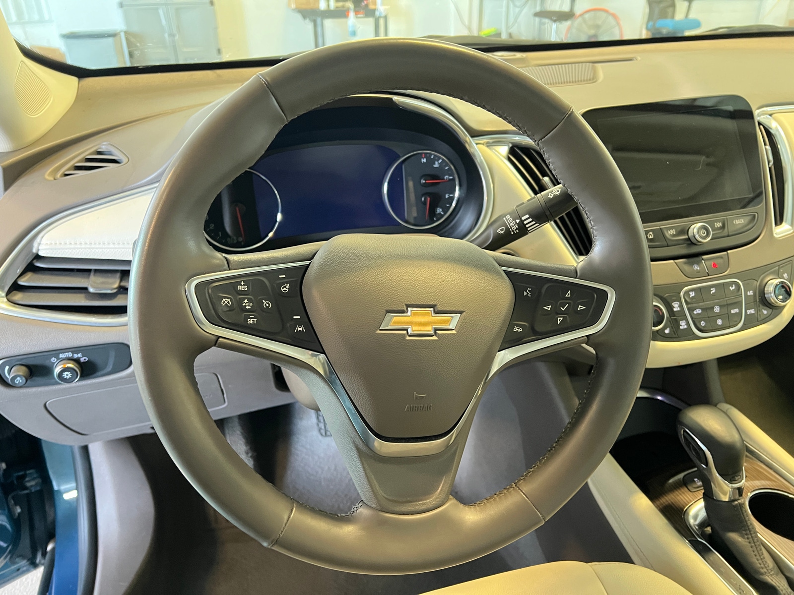 Thumbnail: 2024 Chevrolet Malibu - 4