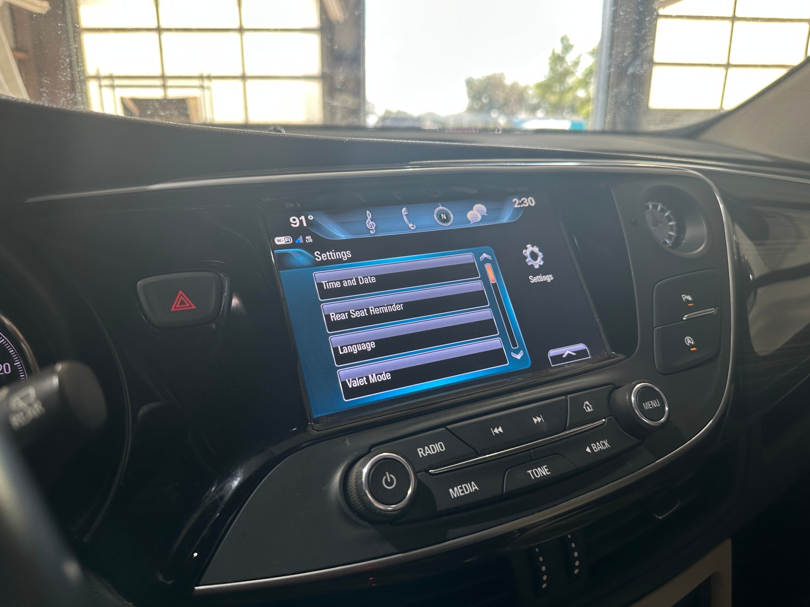 Thumbnail: 2020 Buick Envision - 3