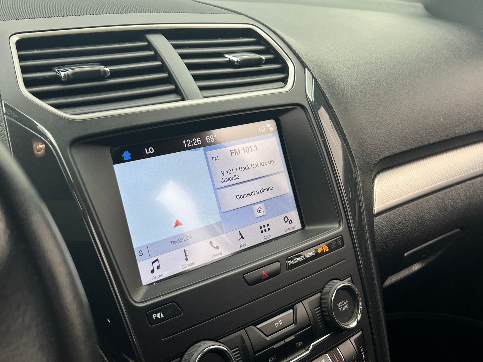 Thumbnail: 2019 Ford Explorer - 4