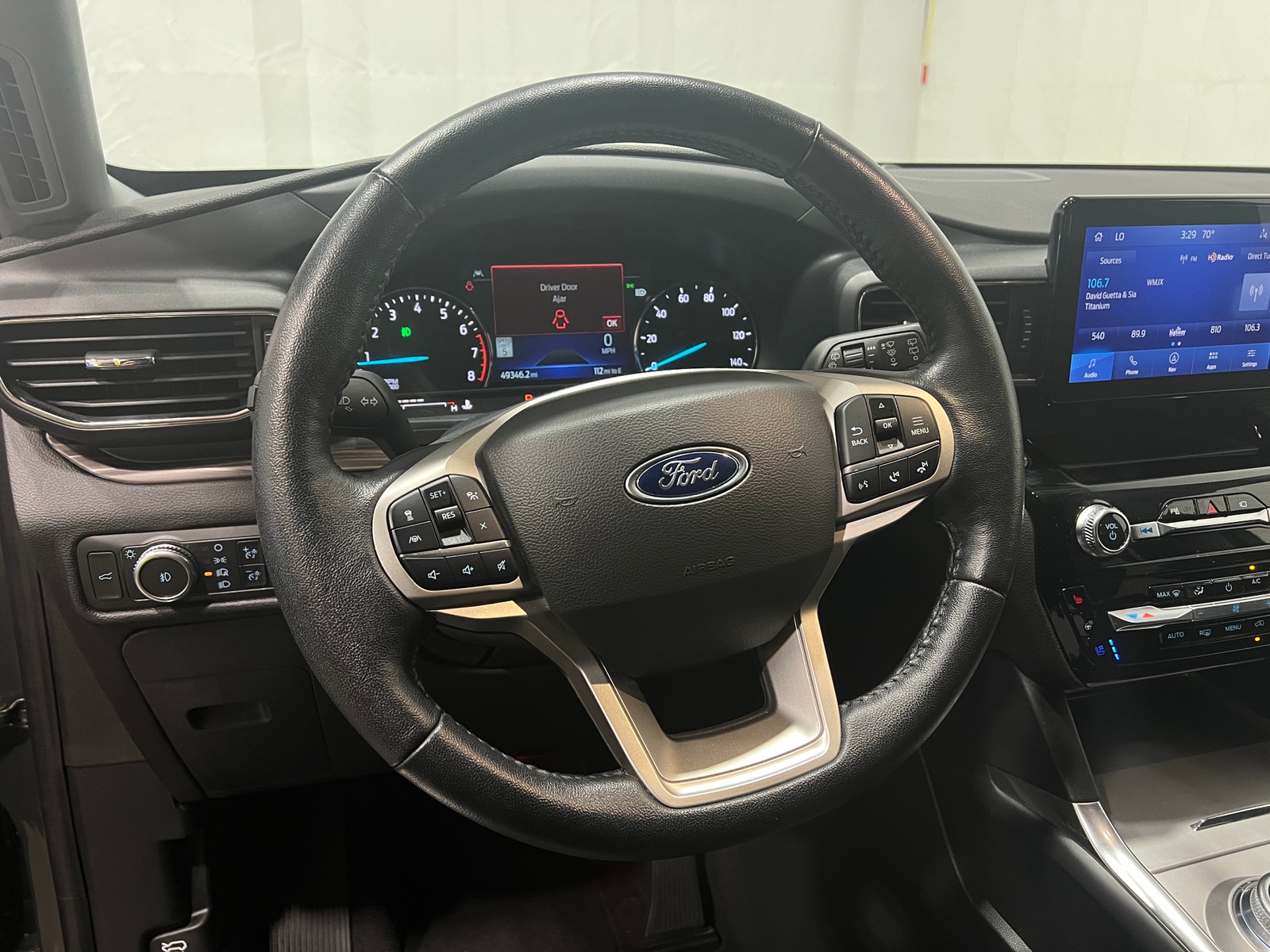 Thumbnail: 2022 Ford Explorer - 4