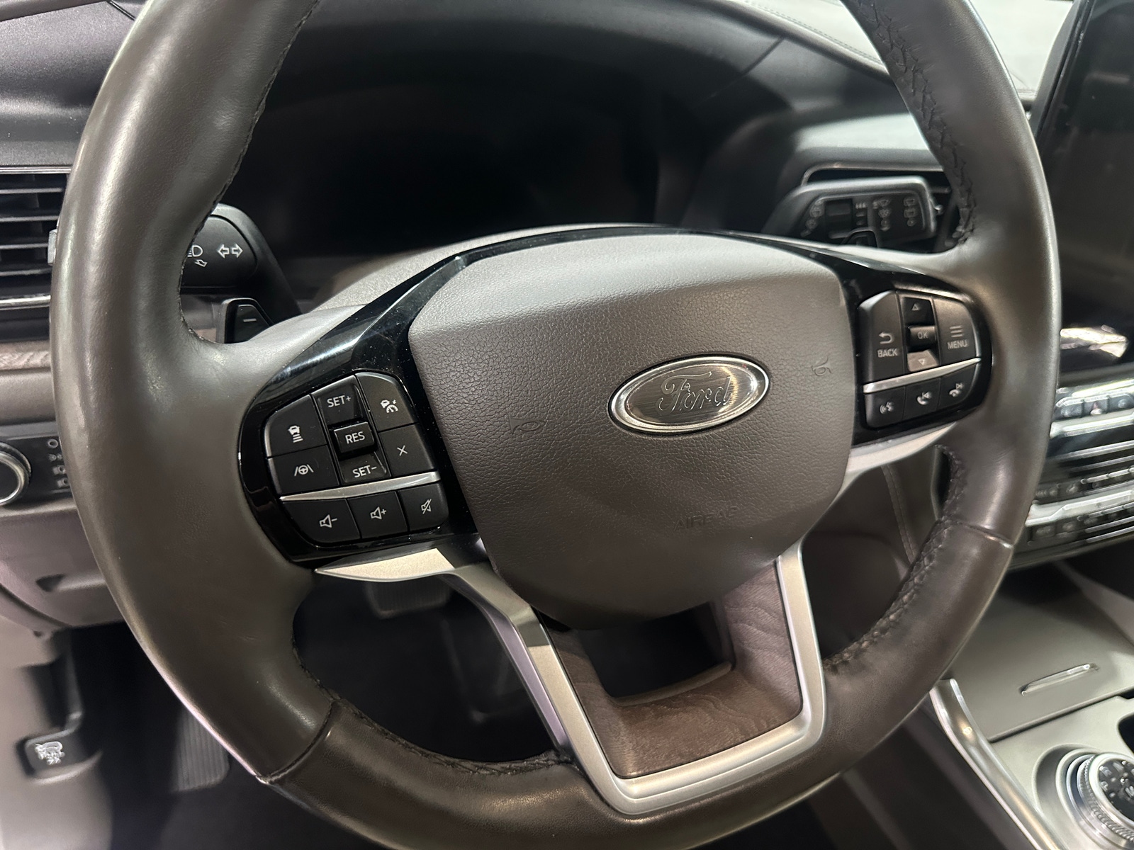 Thumbnail: 2021 Ford Explorer - 4