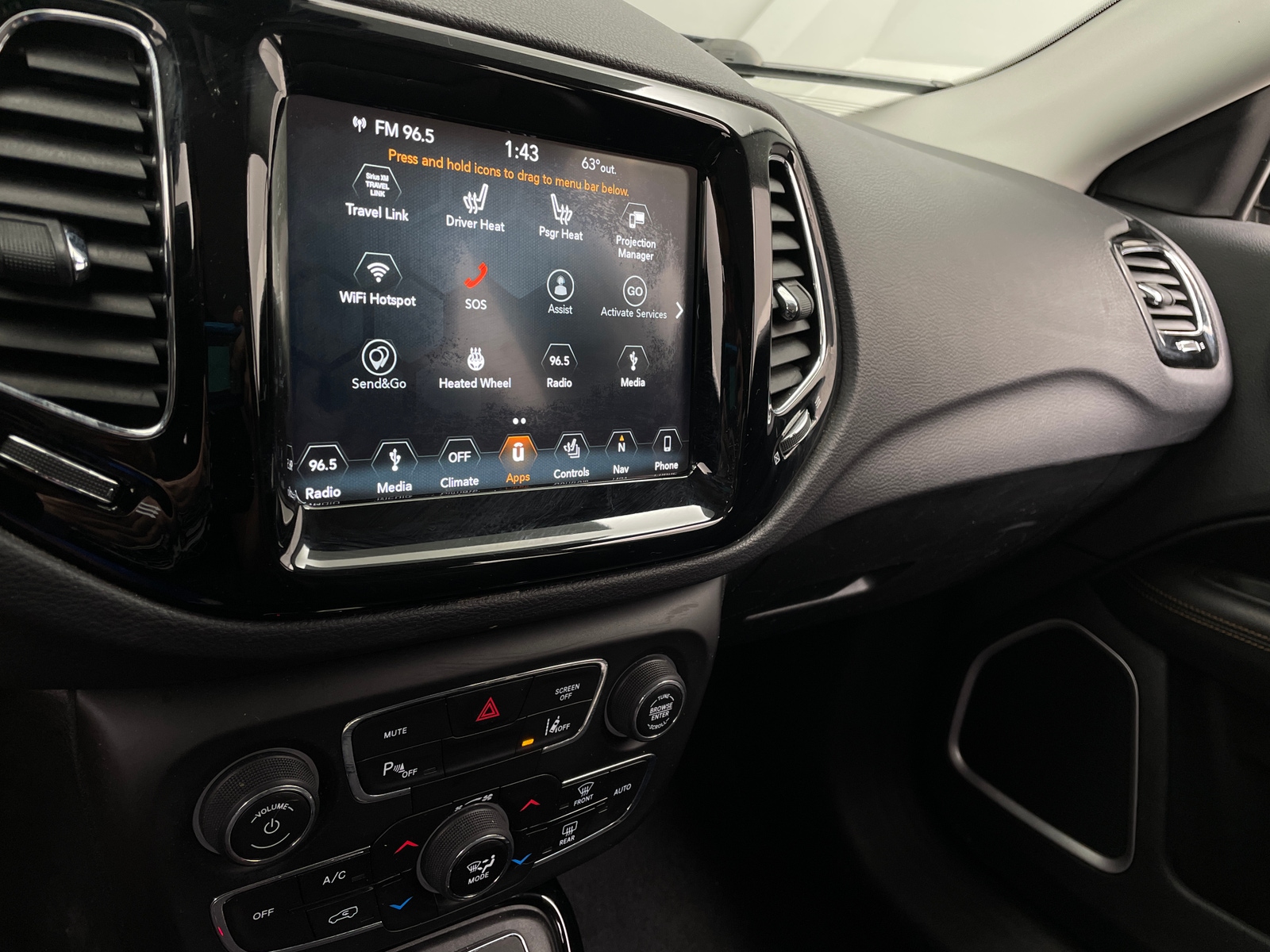 Thumbnail: 2018 Jeep Compass - 3