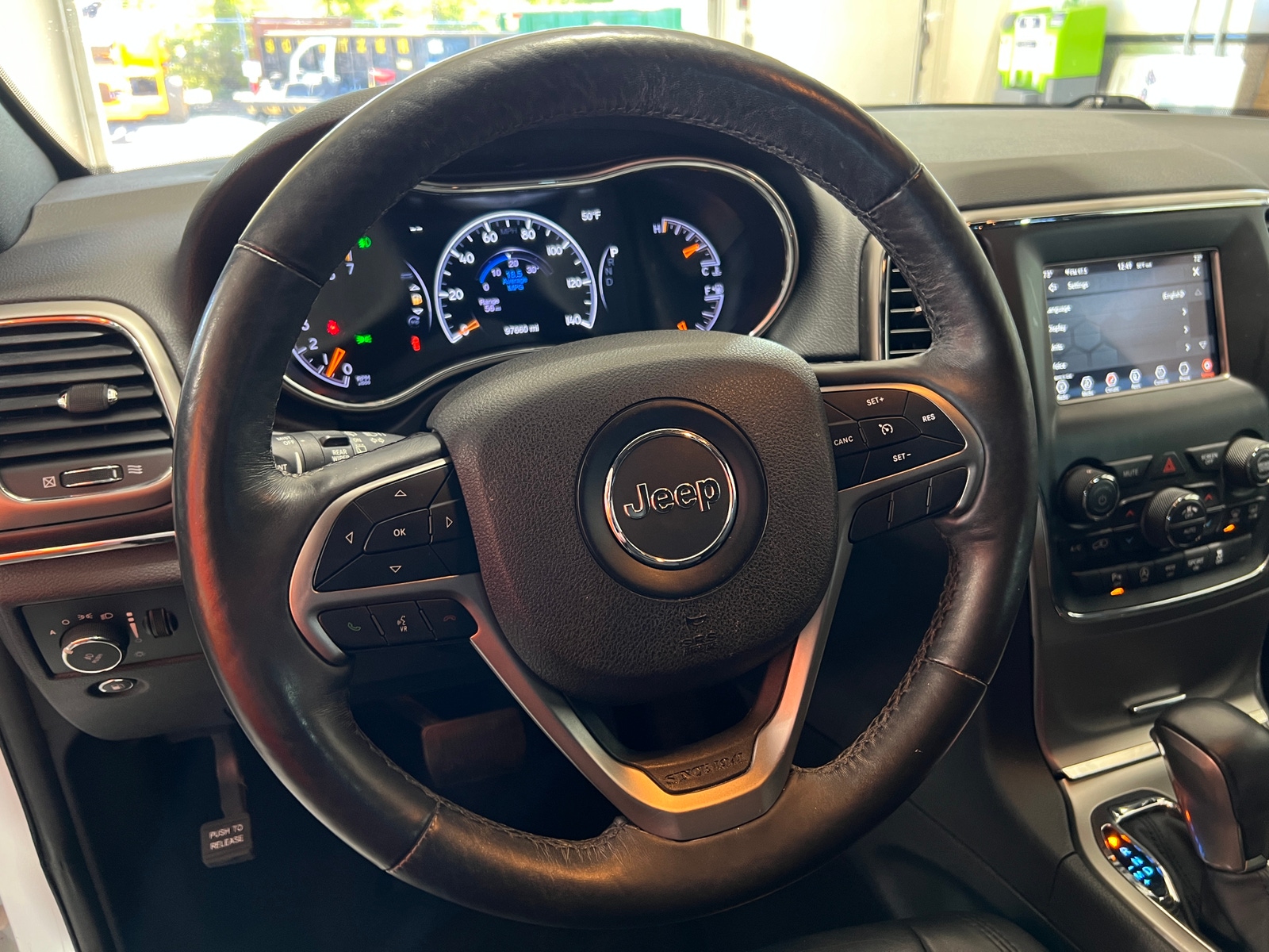 Thumbnail: 2018 Jeep Grand Cherokee - 4