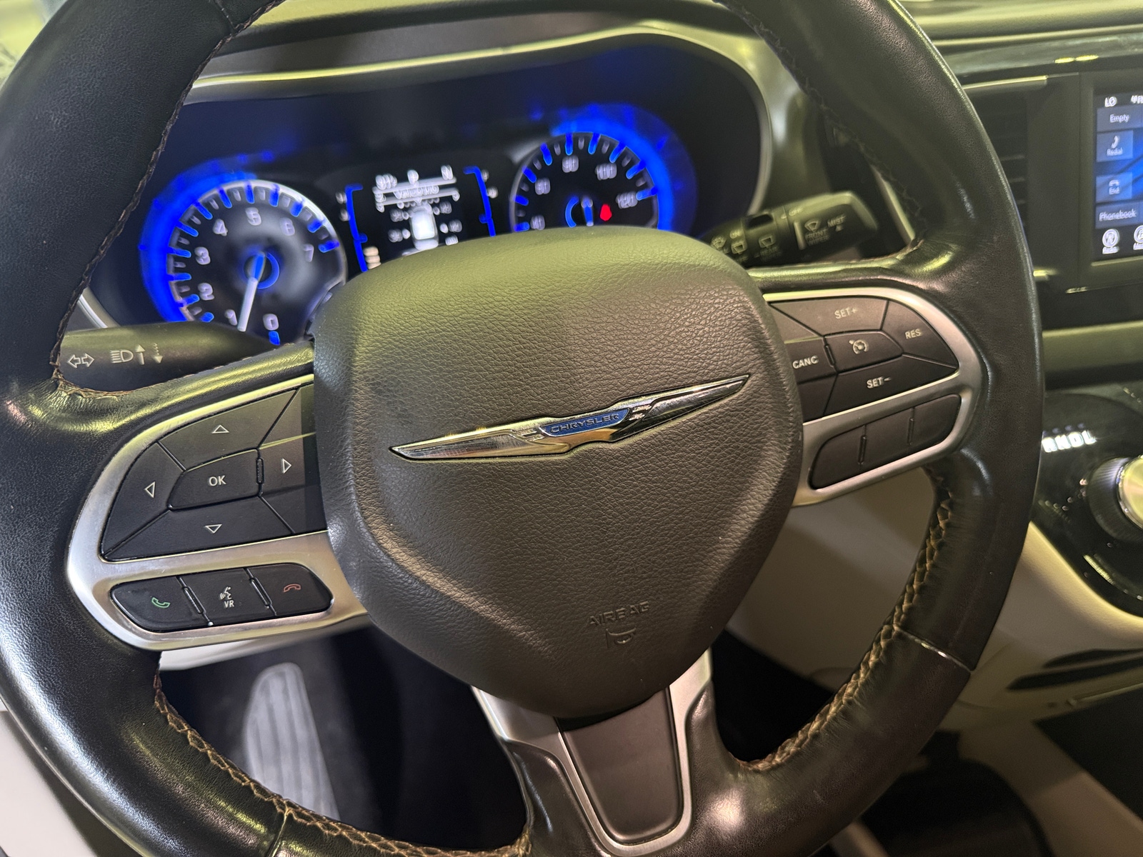 Thumbnail: 2020 Chrysler Pacifica - 4