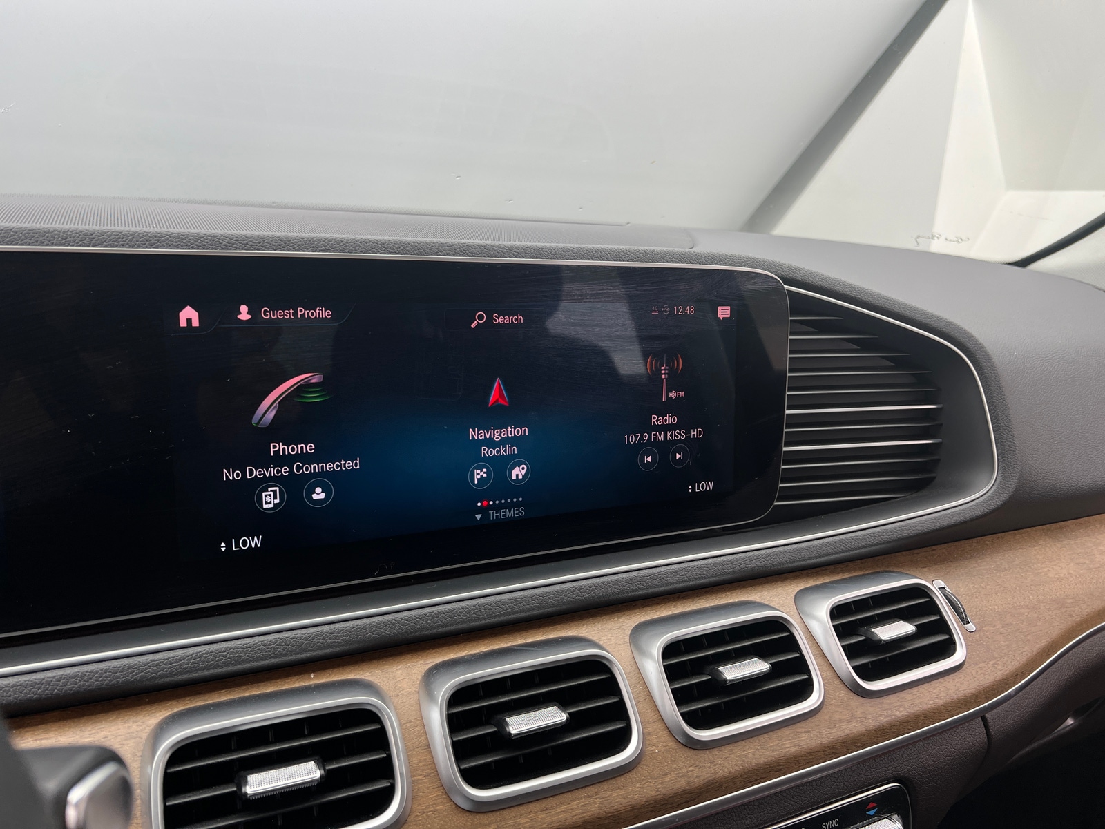 Thumbnail: 2020 Mercedes-Benz GLE - 3