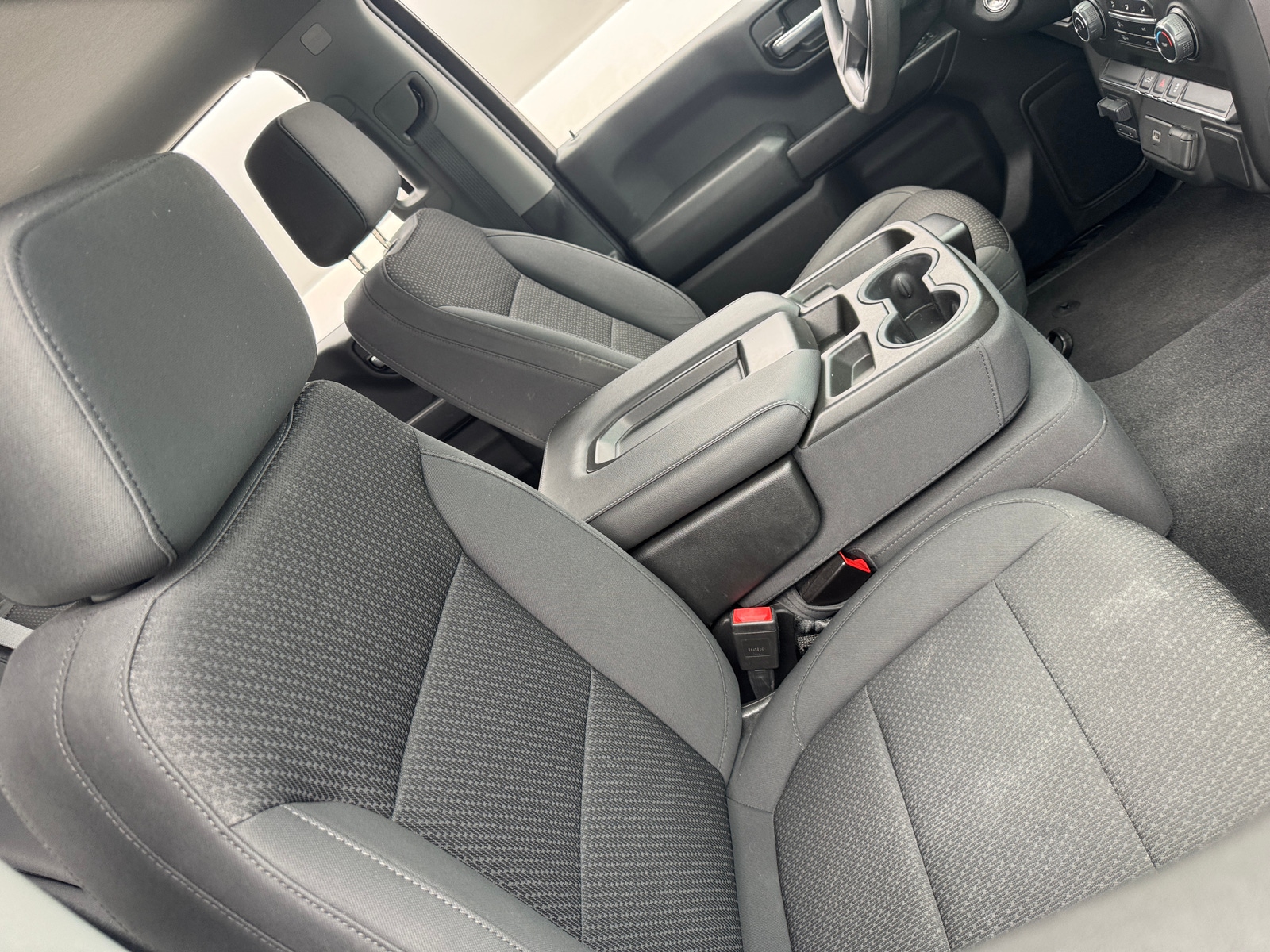 Thumbnail: 2019 Chevrolet Silverado 1500 - 2