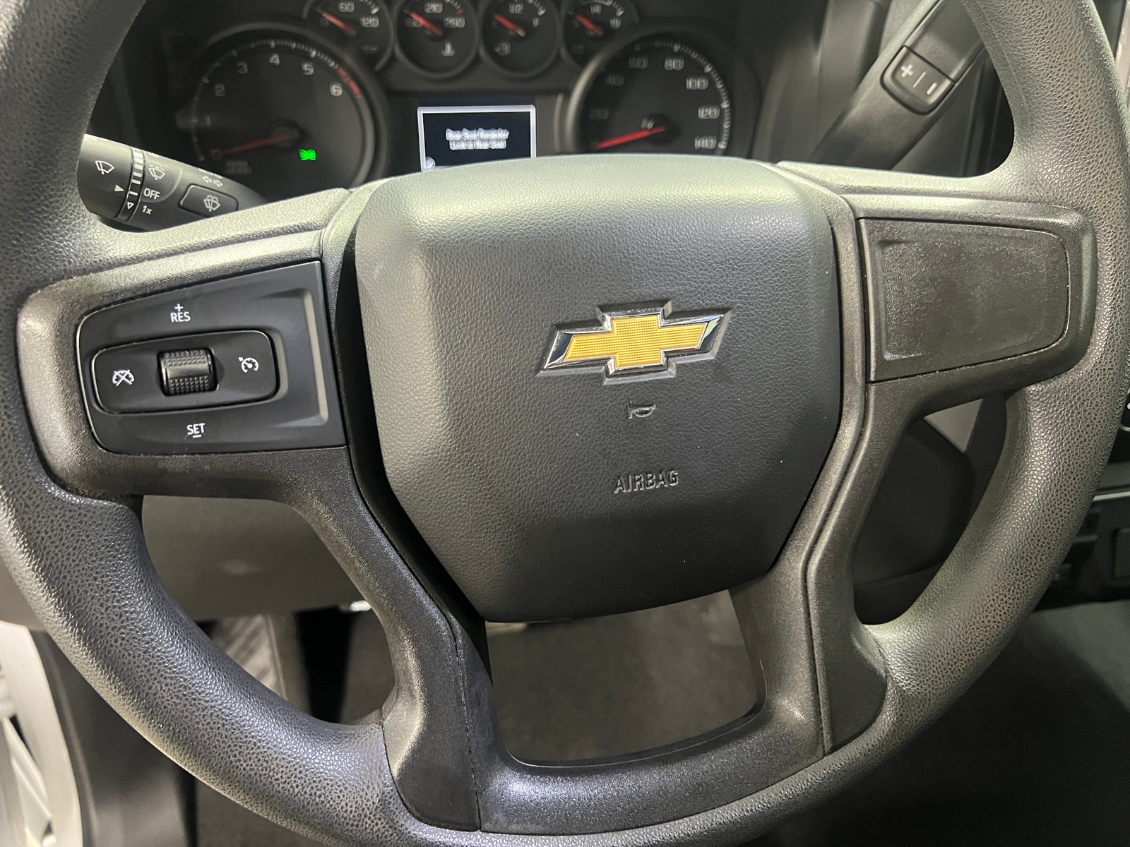 Thumbnail: 2019 Chevrolet Silverado 1500 - 5
