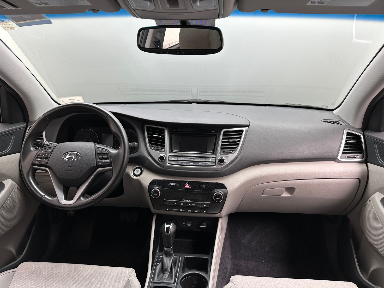 Thumbnail: 2017 Hyundai Tucson - 3