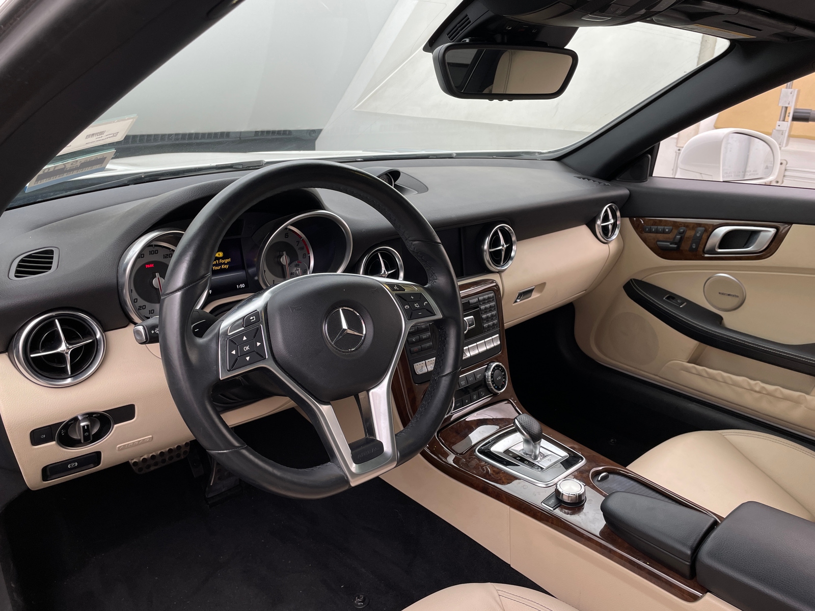 Thumbnail: 2016 Mercedes-Benz SLK - 2