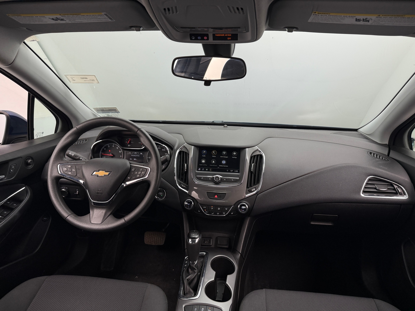 Thumbnail: 2019 Chevrolet Cruze - 3
