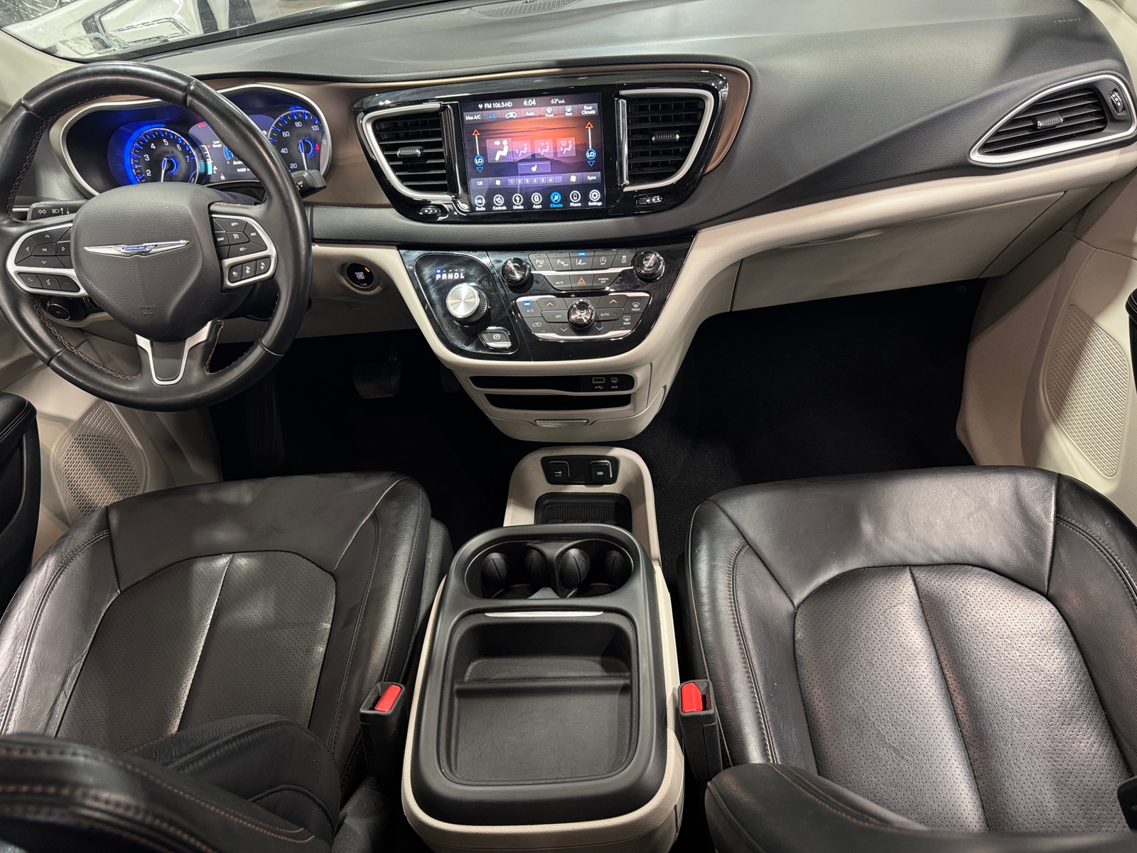 Thumbnail: 2018 Chrysler Pacifica - 2