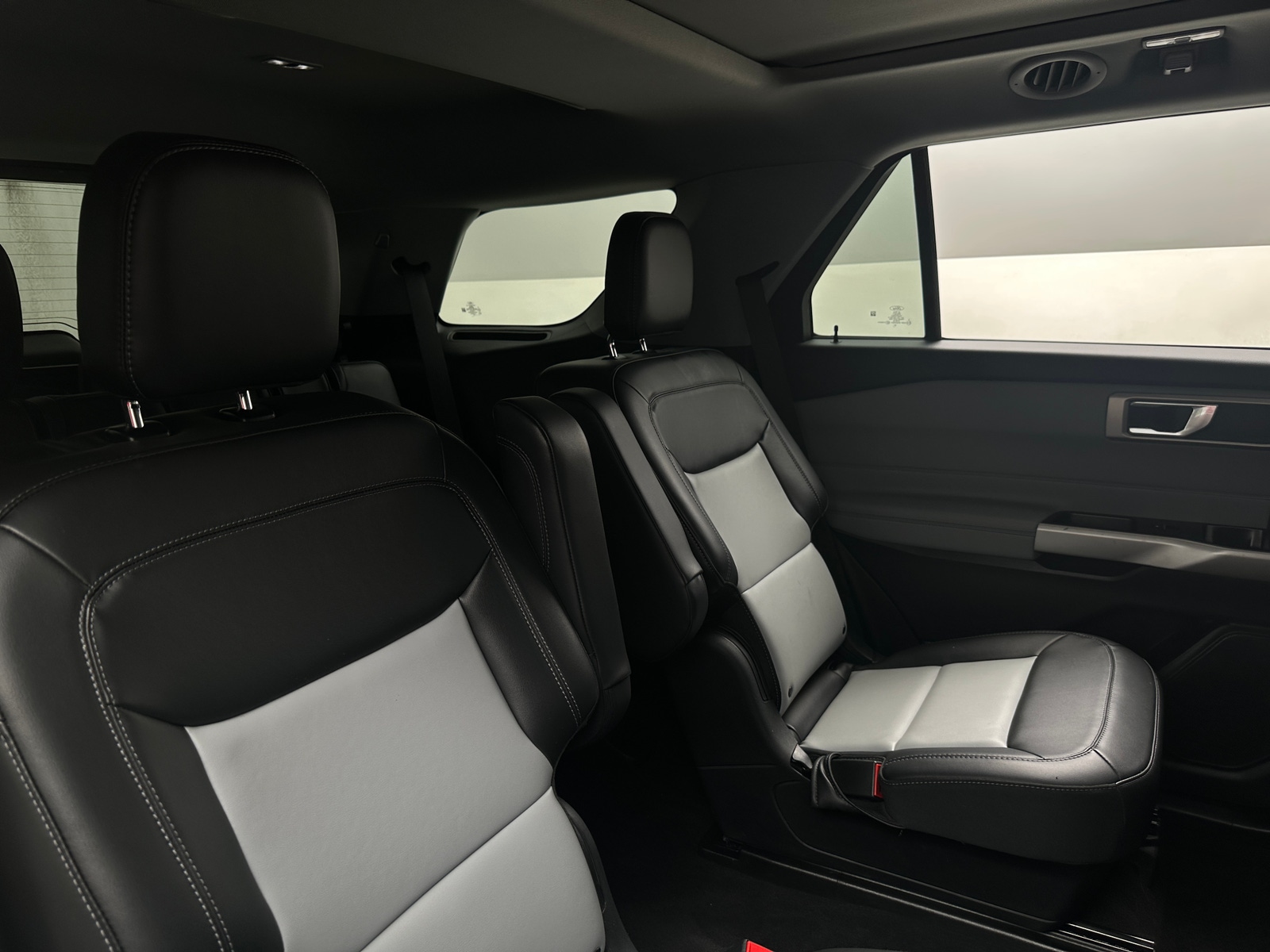 Thumbnail: 2023 Ford Explorer - 6