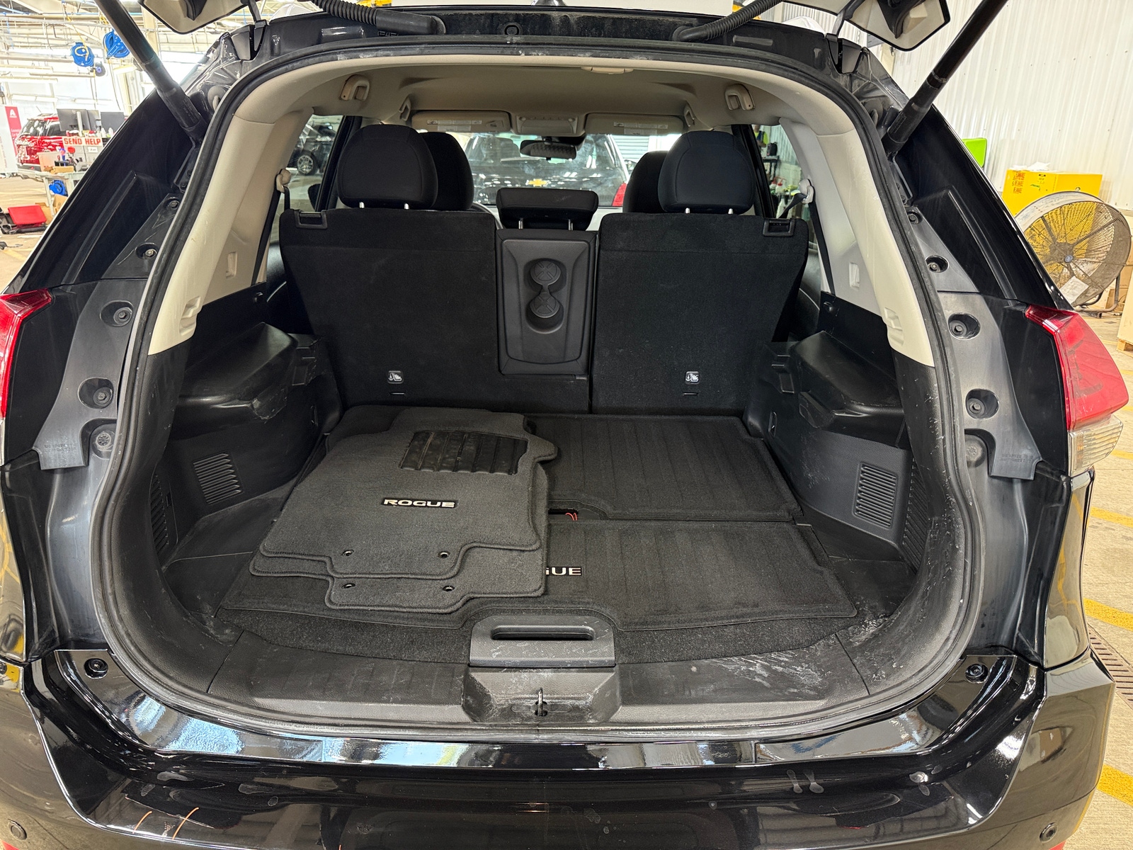 Thumbnail: 2019 Nissan Rogue - 7