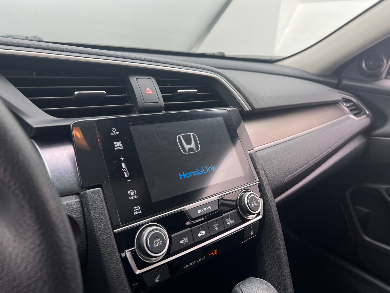 Thumbnail: 2016 Honda Civic - 4