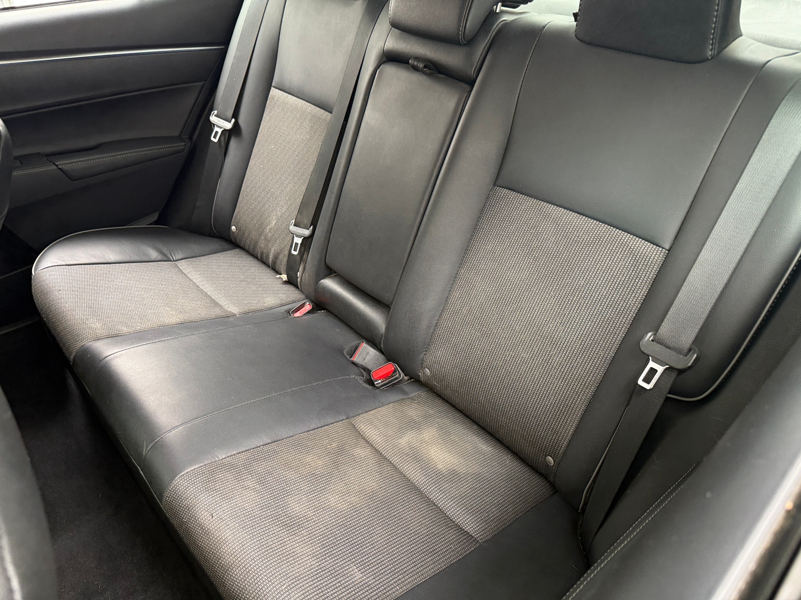 Thumbnail: 2015 Toyota Corolla - 6