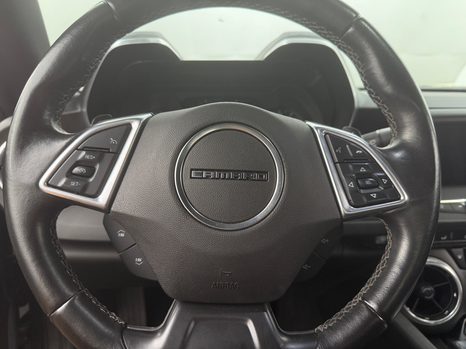 Thumbnail: 2019 Chevrolet Camaro - 4