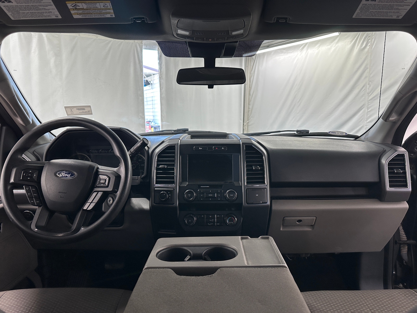 Thumbnail: 2019 Ford Econoline - 3