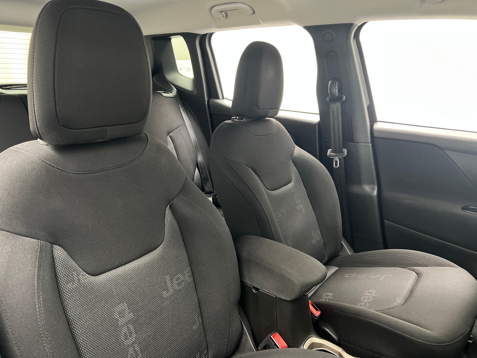 Thumbnail: 2017 Jeep Renegade - 2