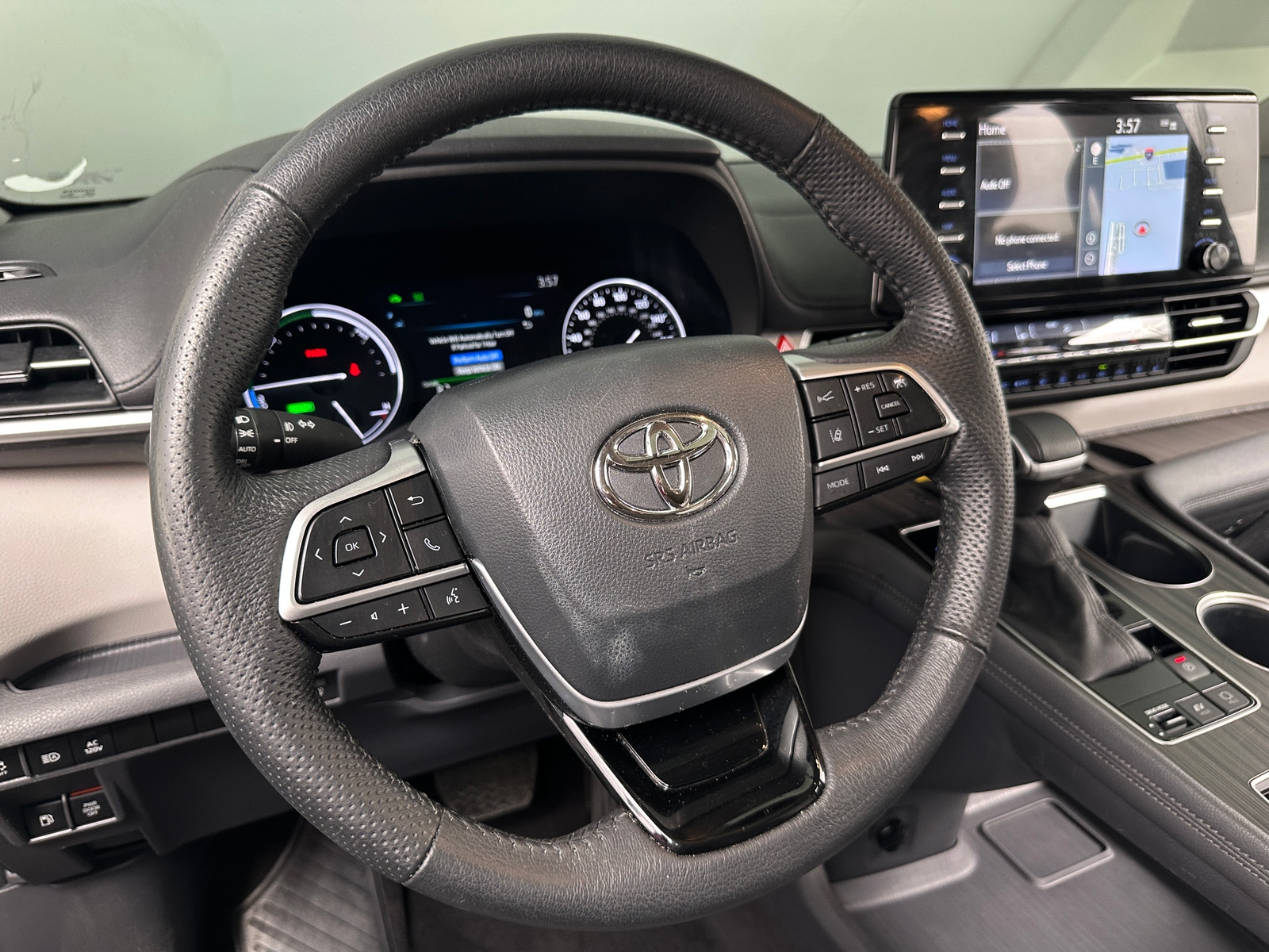 Thumbnail: 2023 Toyota Sienna - 4