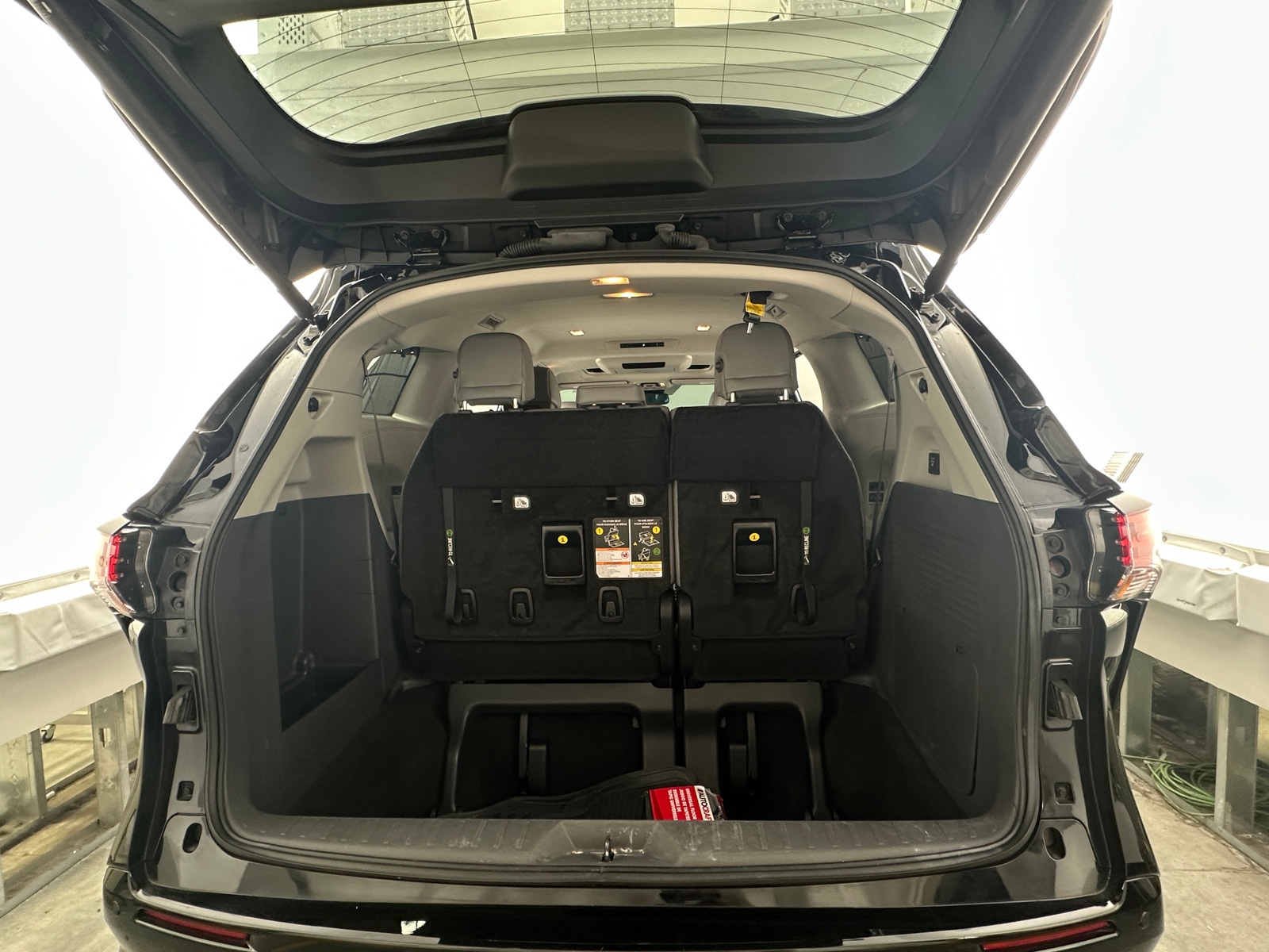 Thumbnail: 2023 Toyota Sienna - 6