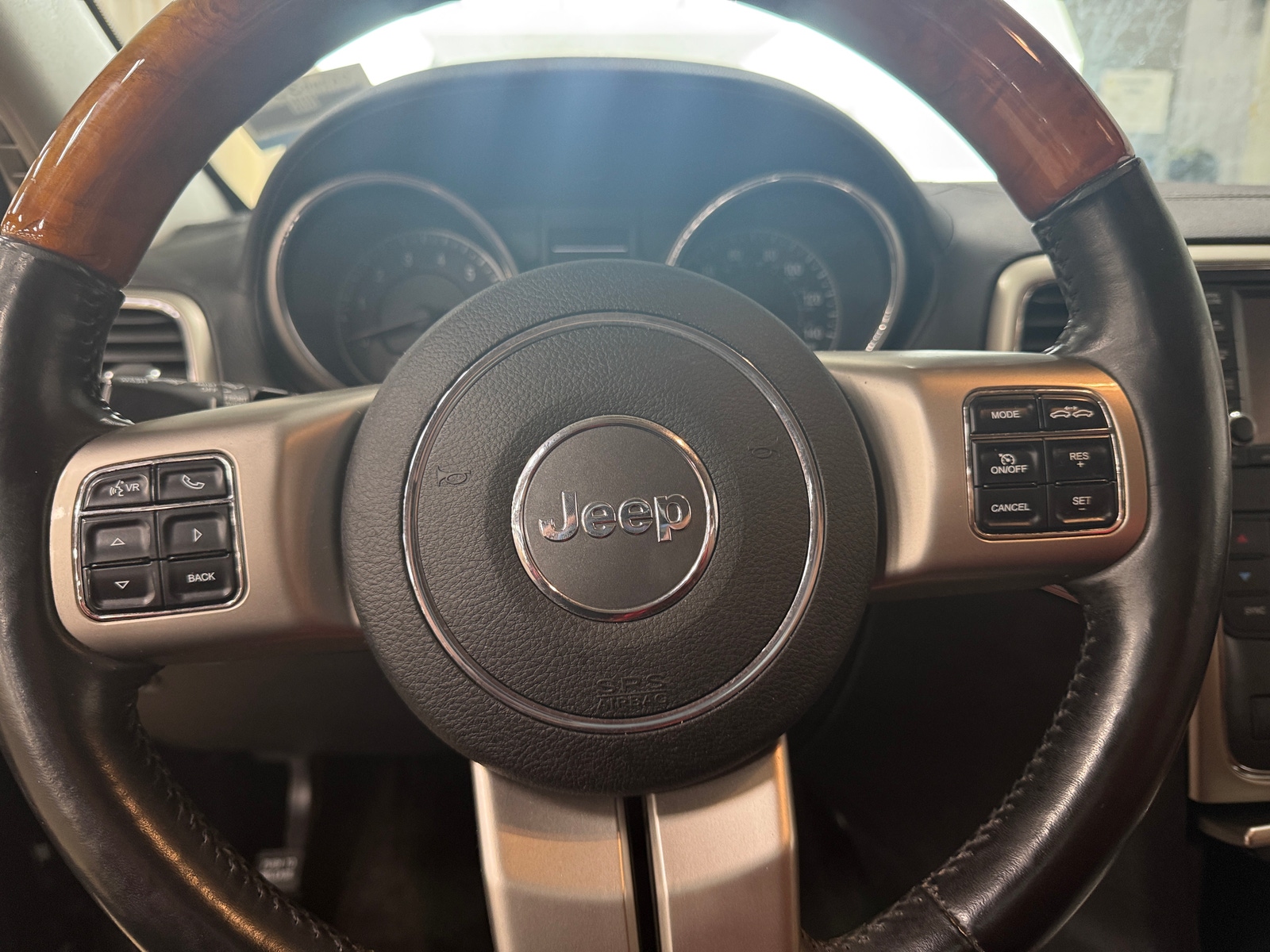 Thumbnail: 2012 Jeep Grand Cherokee - 4