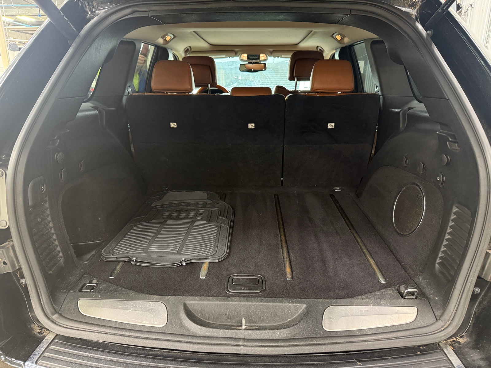 Thumbnail: 2012 Jeep Grand Cherokee - 6