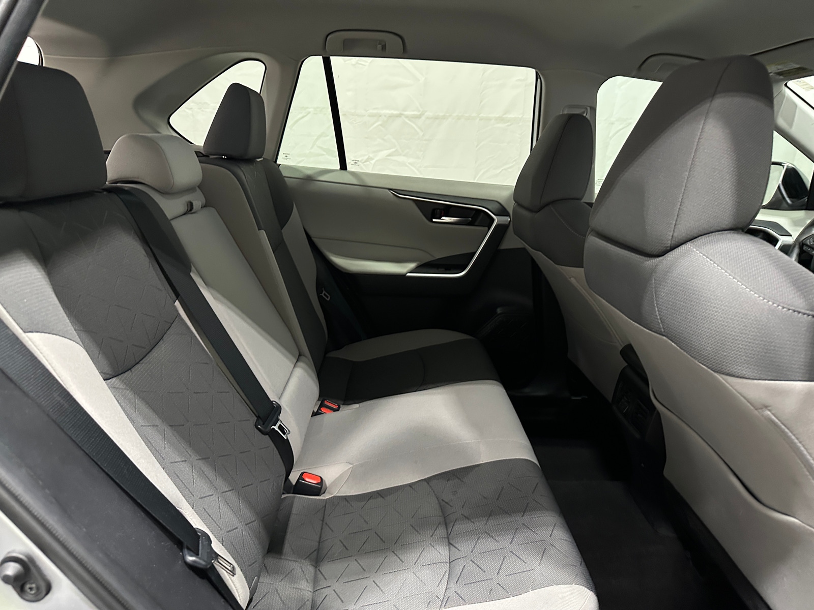 Thumbnail: 2021 Toyota RAV4 - 6