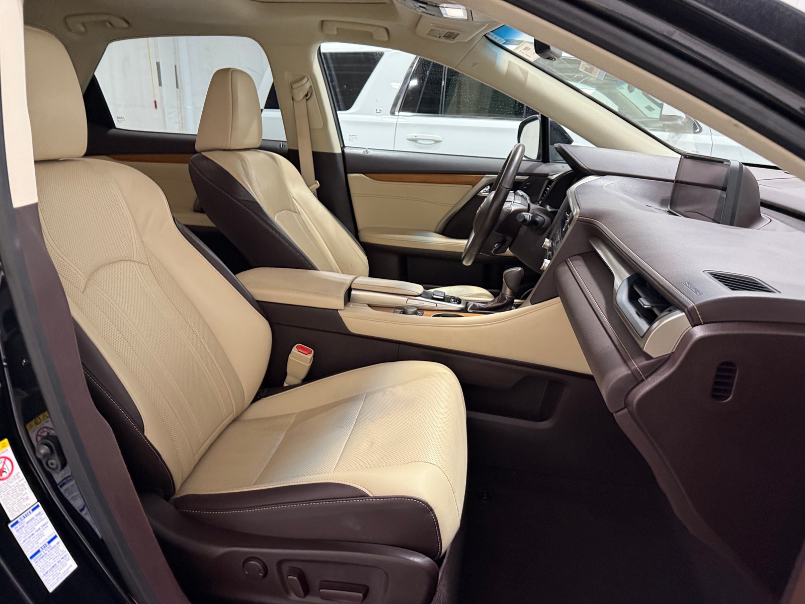 Thumbnail: 2016 Lexus RX - 2