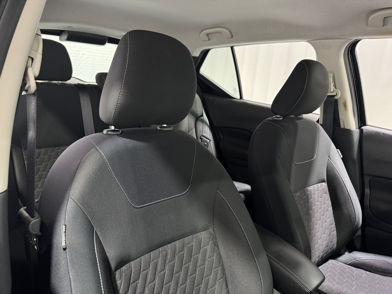Thumbnail: 2021 Nissan Kicks - 2