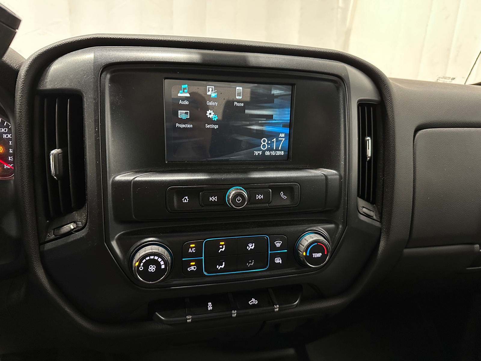 Thumbnail: 2019 GMC Sierra 2500 - 4