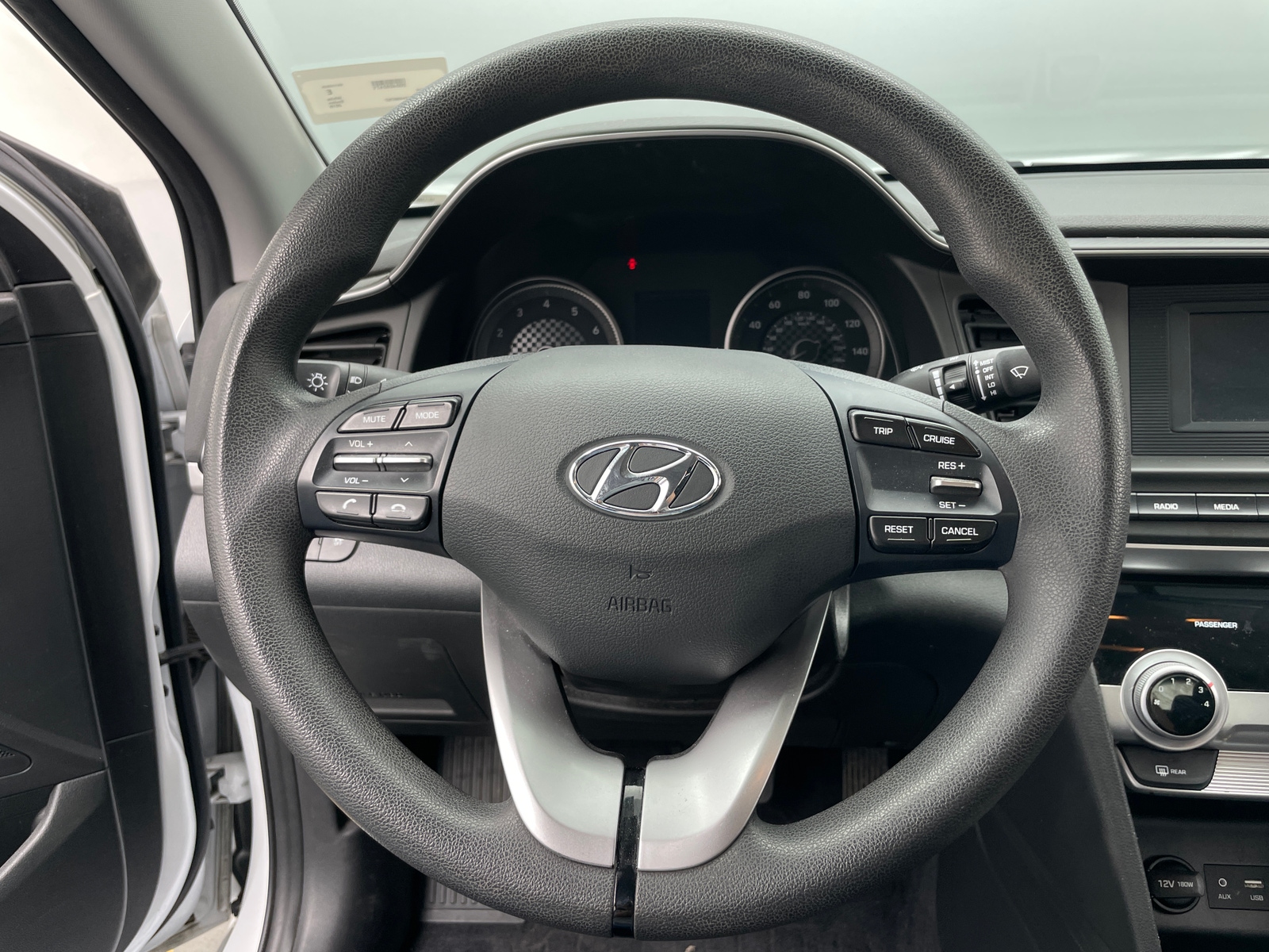 Thumbnail: 2019 Hyundai Elantra - 5