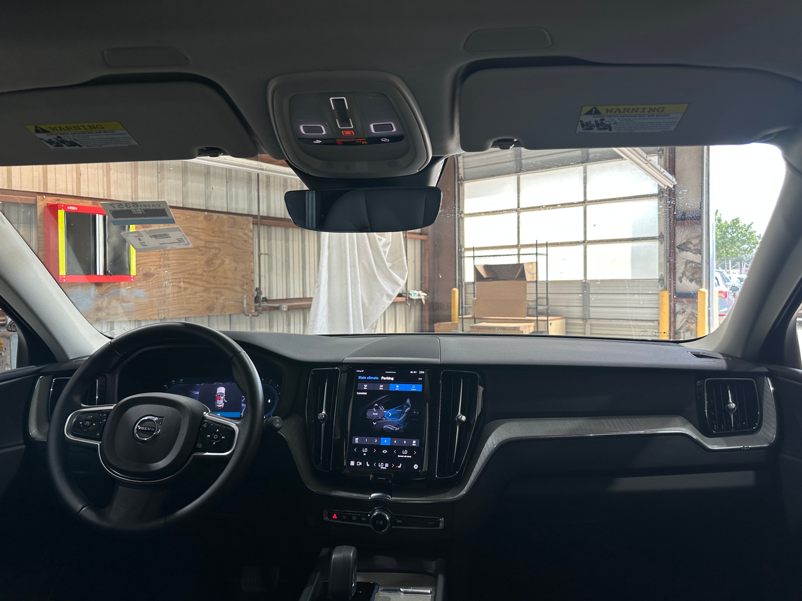 Thumbnail: 2025 Volvo XC60 - 2
