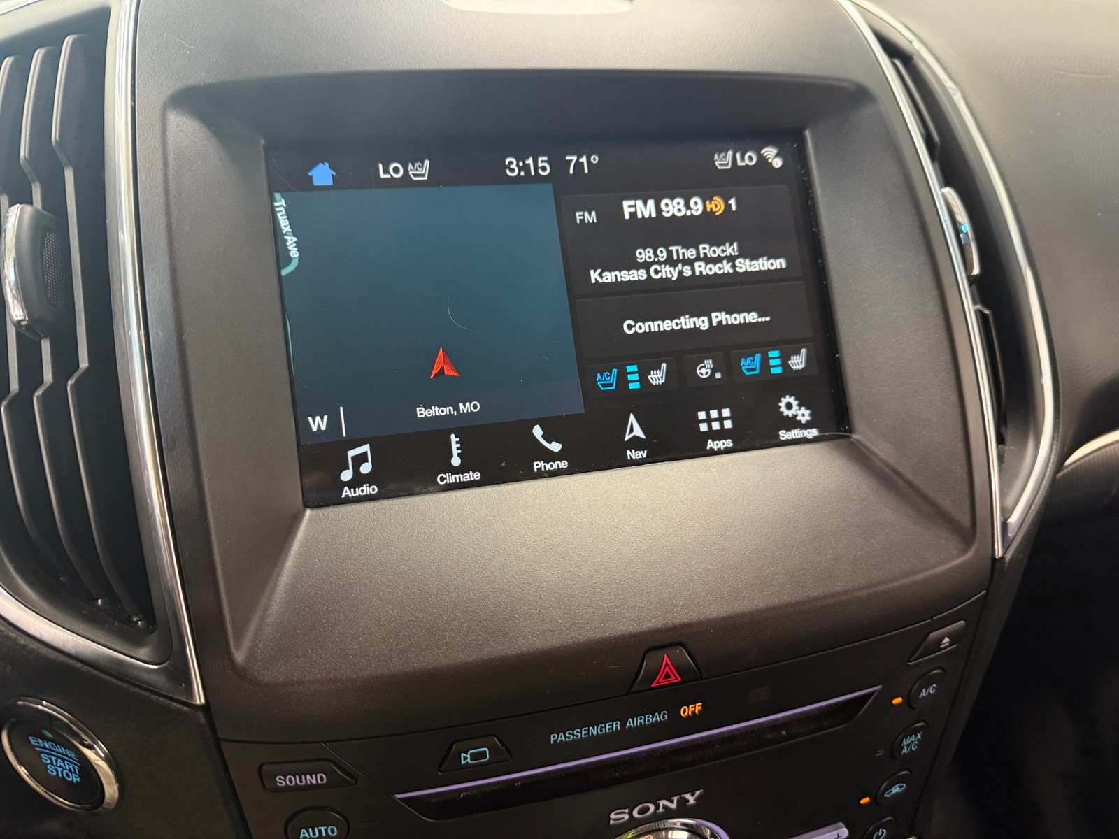Thumbnail: 2018 Ford Edge - 3
